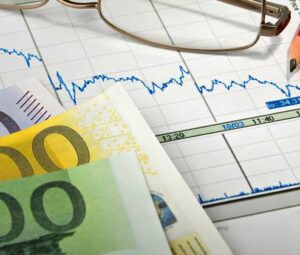 Как научиться правильно управлять деньгами